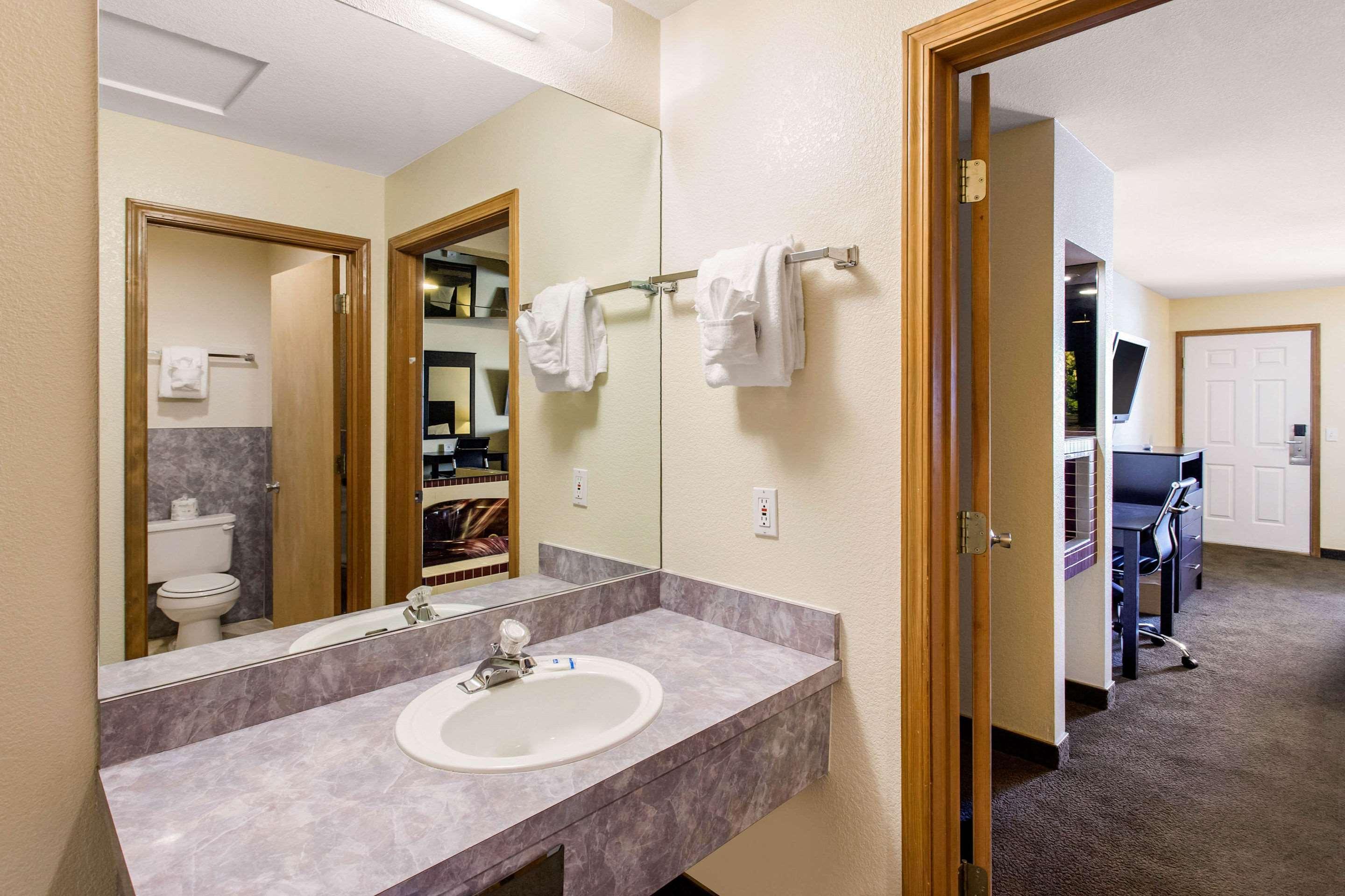 Rodeway Inn Coeur D'Alene Buitenkant foto